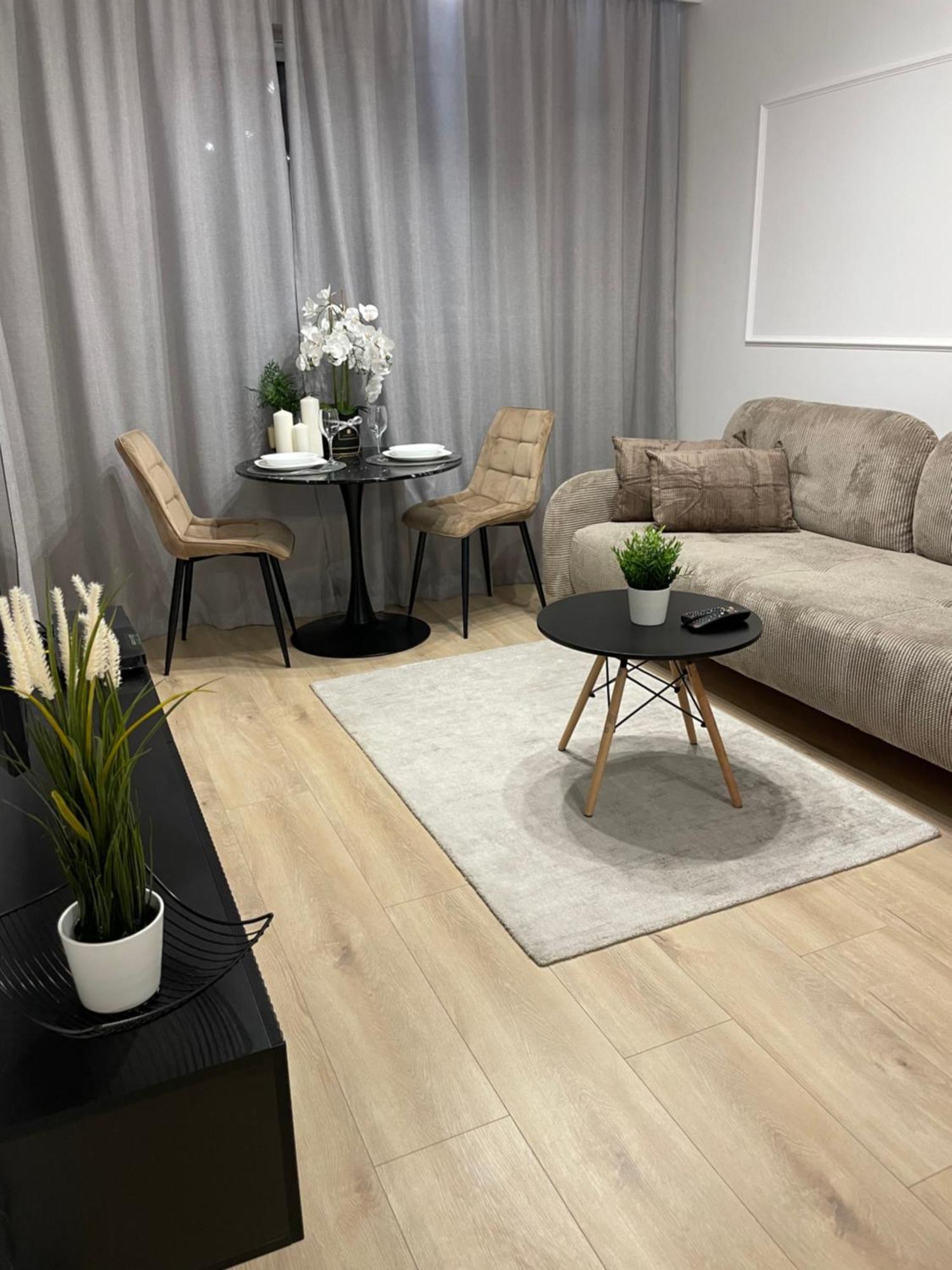Airport Apartment Varšava Exteriér fotografie